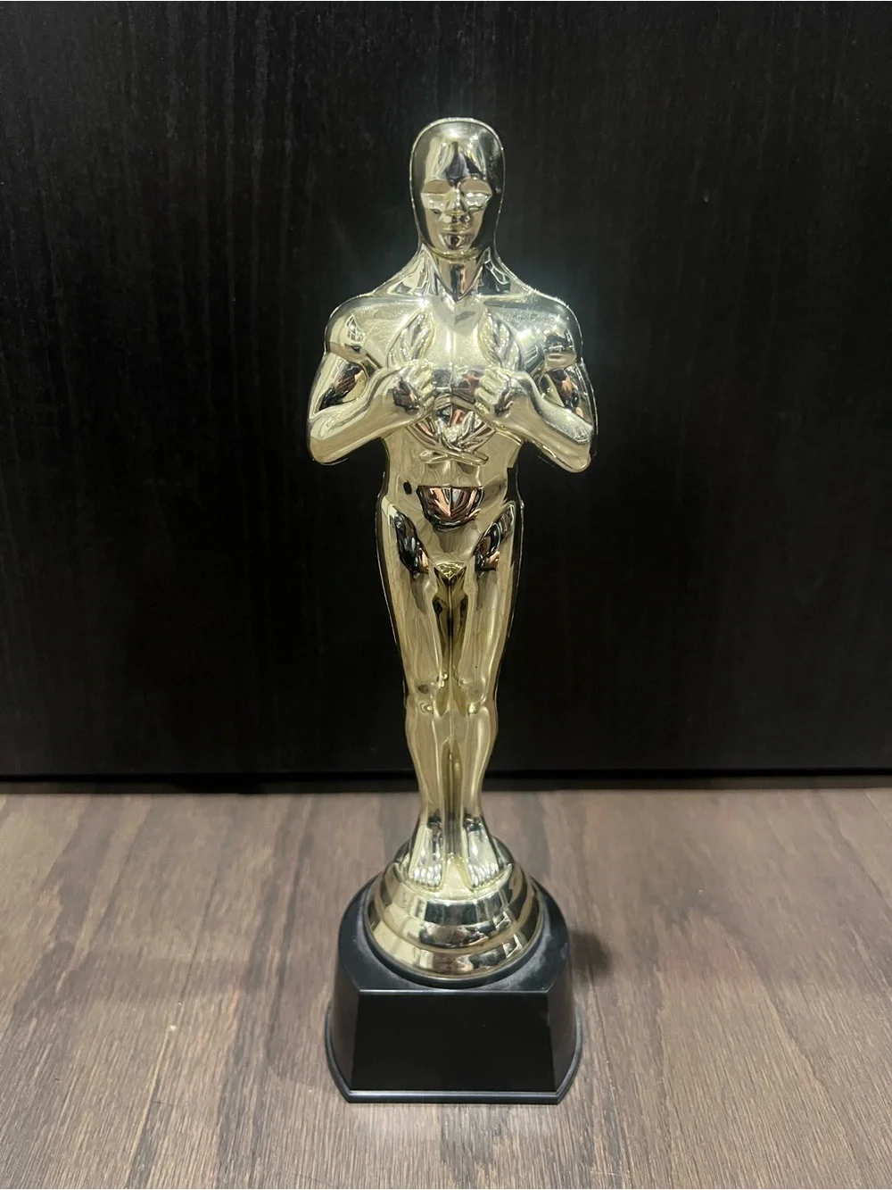 Gold Award Trophy Statue - Plastic Hollywood Party Decor 10 Inch